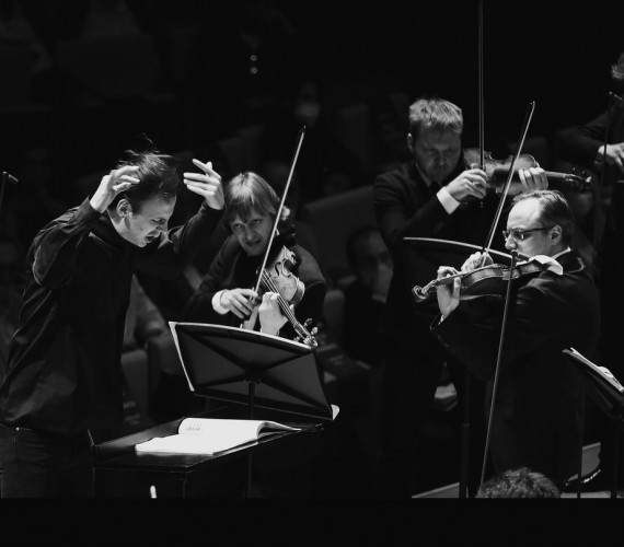 Теодор Курентзис и оркестр musicAeterna!