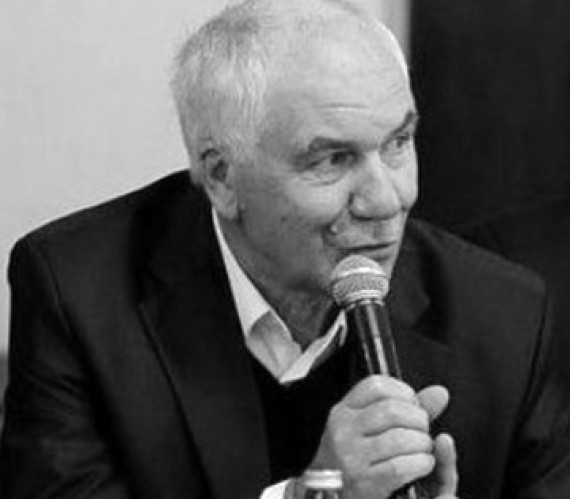 Администрация и творческий коллектив Краснодарского академического театра драмы им.М.Горького поздравляют с юбилеем заслуженного работника культуры РФ Владимира Дмитриевича Петелина!