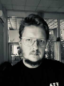 Художник Александр Храмцов о премьере "Двенадцать стульев"