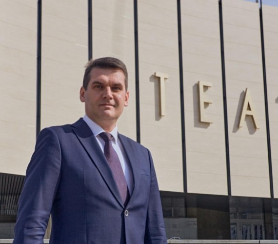 Поздравляем с Днём рождения директора театра Максима Николаевича Секачева!