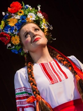 День рождения празднует актриса театра драмы Арина Савельева