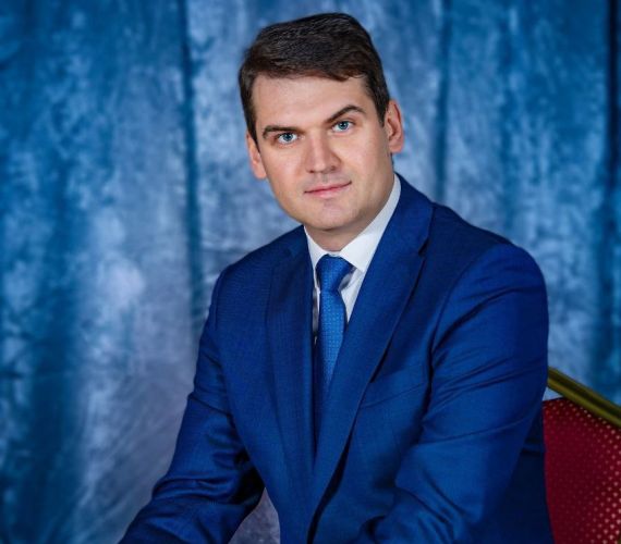 День рождения директора Краснодарского академического театра драмы им. М.Горького Максима Секачева